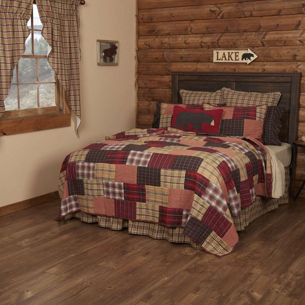 Wyatt Twin Quilt 68Wx86L VHC Brands