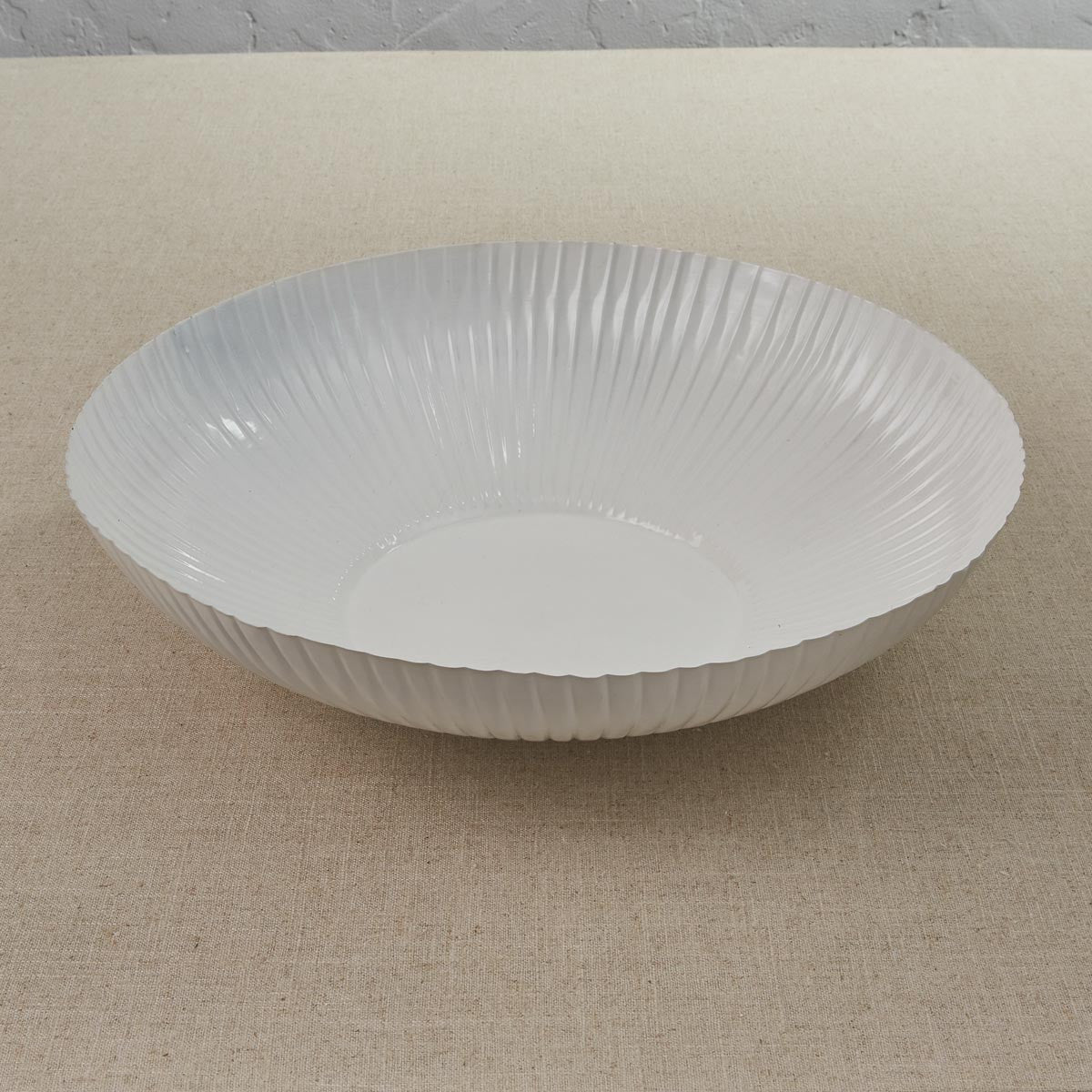 Corrugated 16" Bowls - White Set of 2 Park Designs