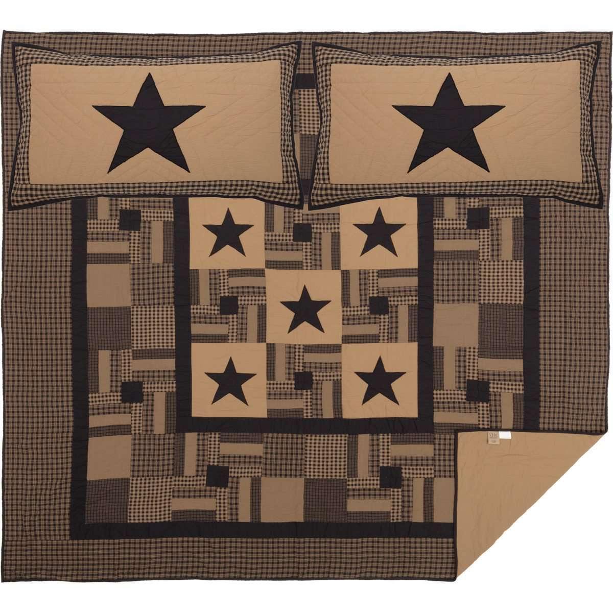 Black Check Star King Quilt Set; 1-Quilt 105Wx95L w/2 Shams 21x37 VHC Brands full