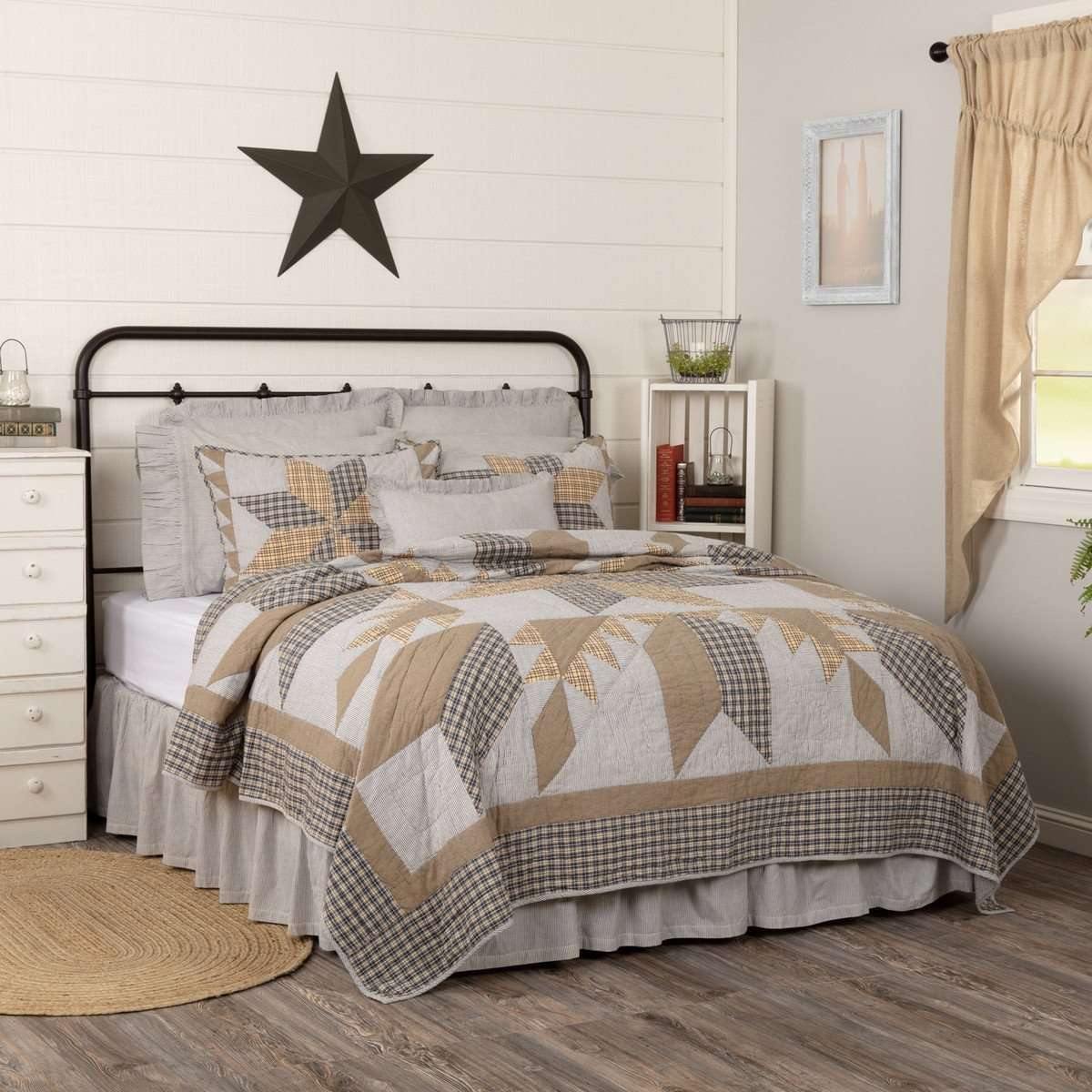 Dakota Star Farmhouse Blue Luxury King Quilt 120Wx105L VHC Brands