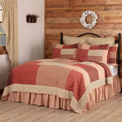 Rory Schoolhouse Red King Quilt 105Wx95L VHC Brands