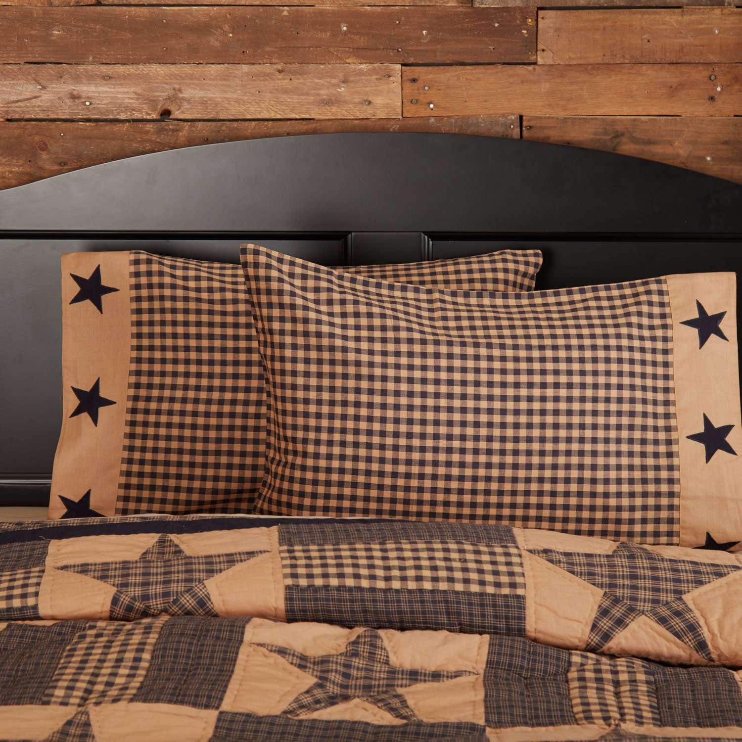 Teton Star Standard Pillow Case Applique Star Border Set of 2 21x30