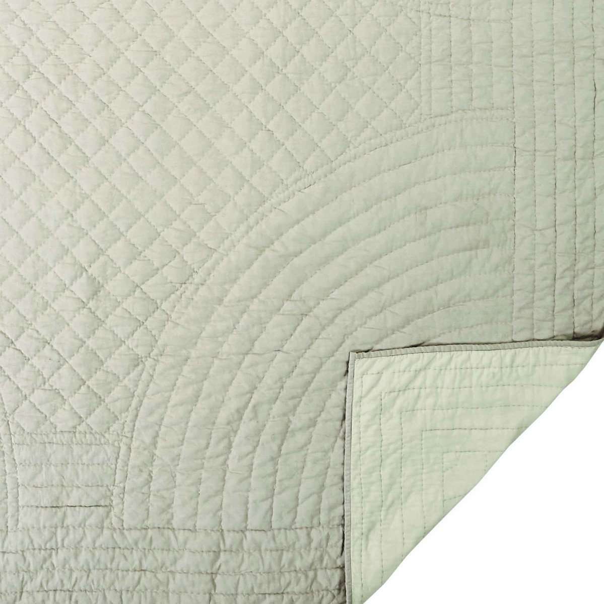 Charlotte King Quilt 110Wx97L VHC Brands full