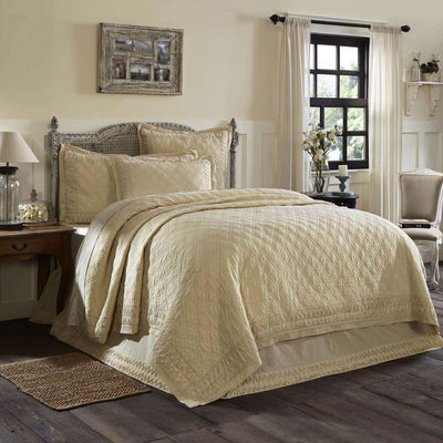 Adelia Creme Twin Quilt 68Wx86L VHC Brands