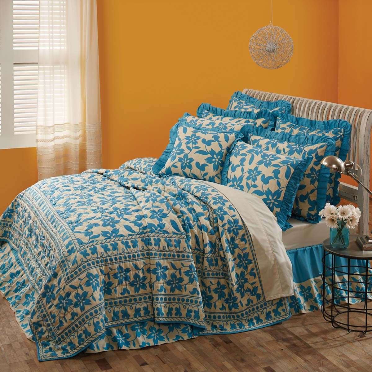 Briar Azure King Quilt 105Wx95L VHC Brands online