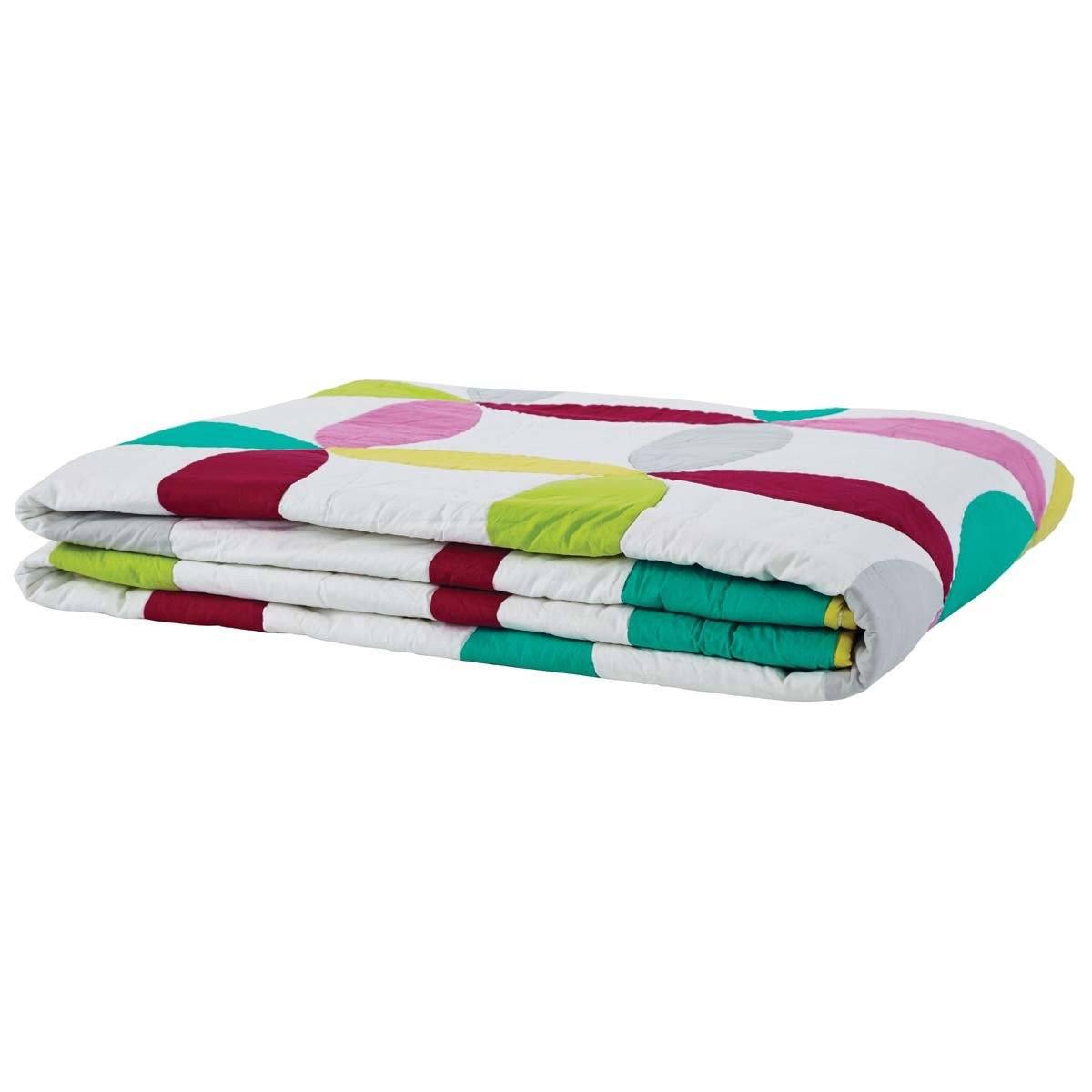 Everly Queen Set; Quilt 90Wx90L-2 Shams 21x27 VHC Brands folded