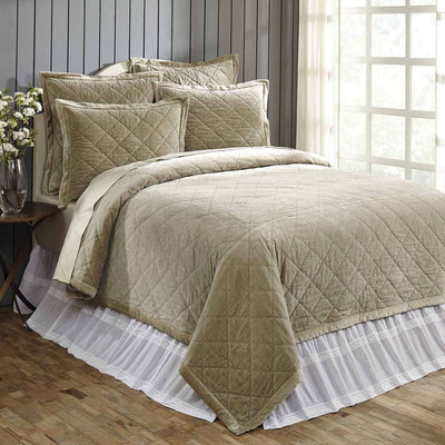 Lydia Taupe Queen Quilt 92Wx92L VHC Brands