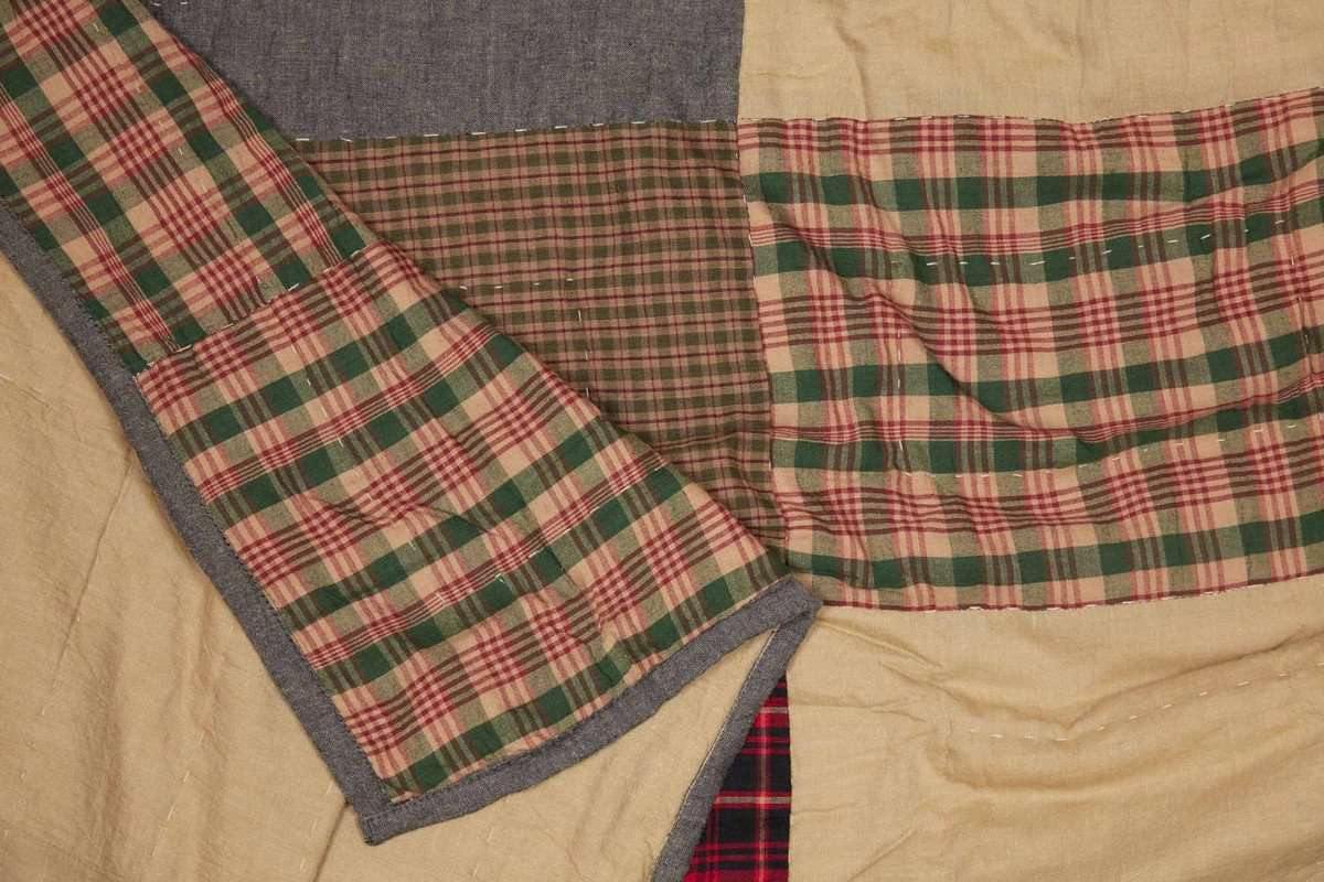 RUSTIC PLAID PATCH KING QUILT SET; 1-QUILT 105WX95L W/2 SHAMS 21X37, 1-PILLOW COVER 18X18 zoom