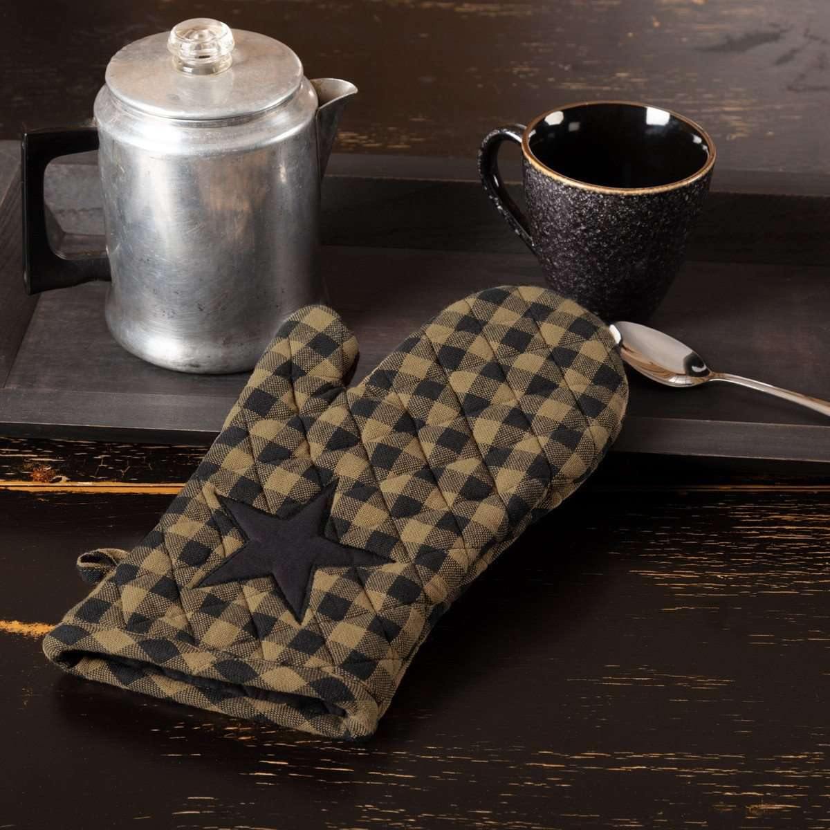 Black Star Oven Mitt VHC Brands