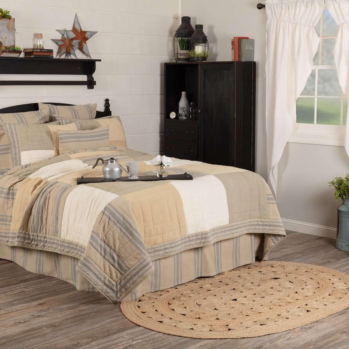 Farmer's Market King Quilt 110Wx97L VHC Brands