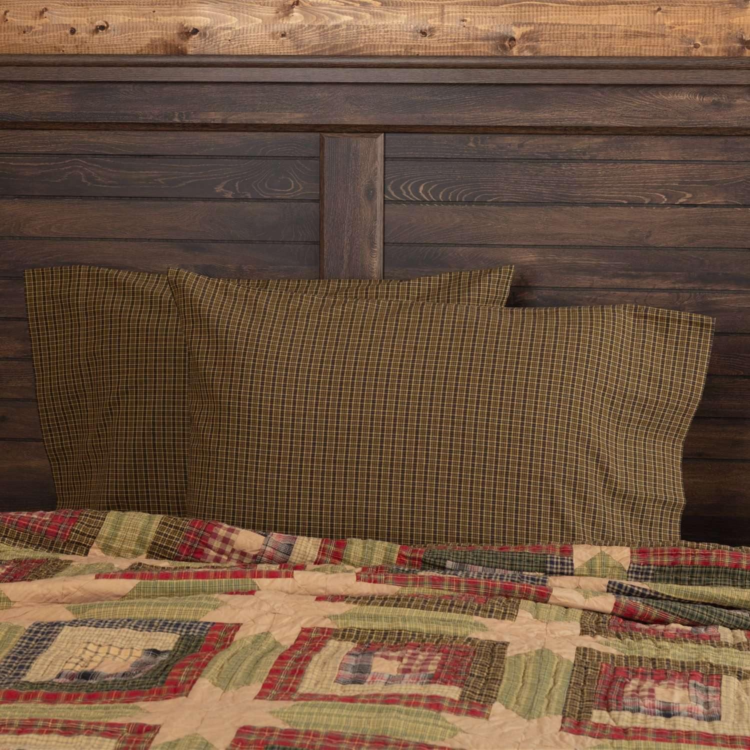 Tea Cabin Green Plaid Standard Pillow Case Set of 2 21x30