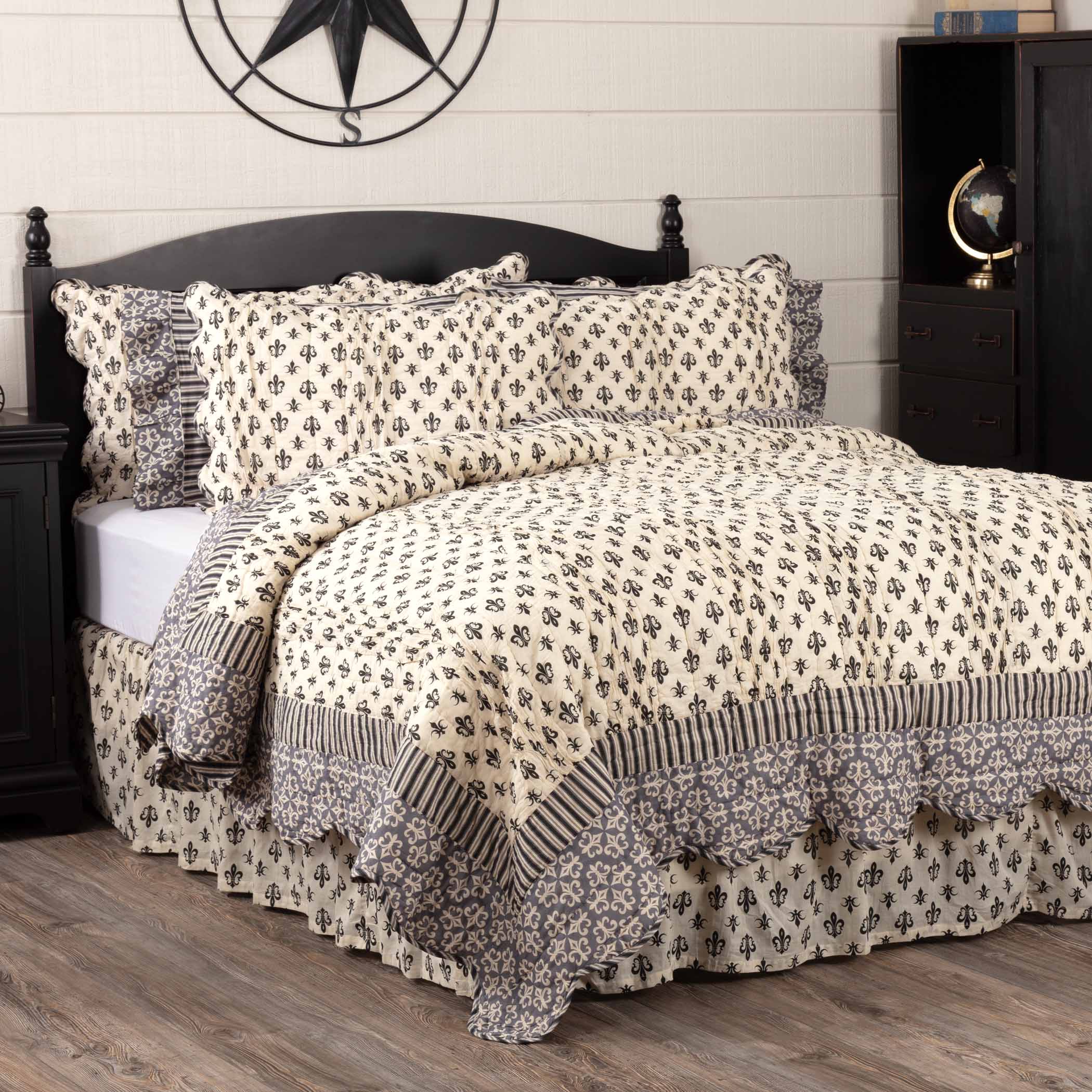 Elysee California King Quilt 130Wx115L VHC Brands