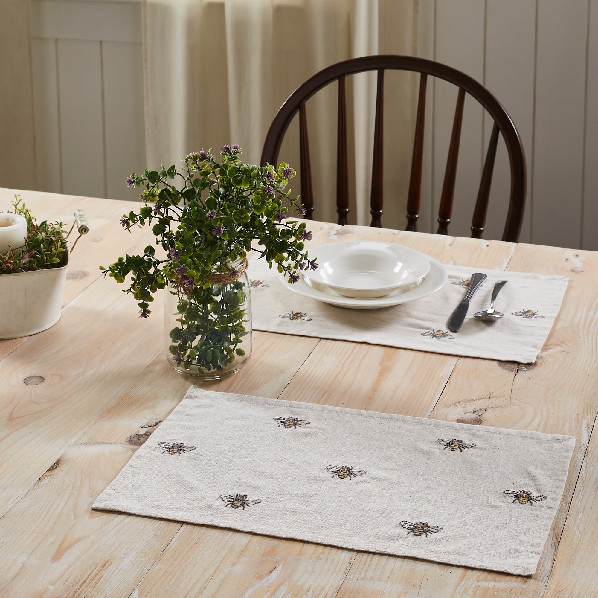 Embroidered Bee Placemat Set of 6 12x18 VHC Brands